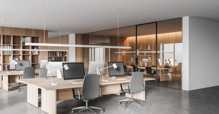 5 Important Differences Between Tables and Desks in Offices